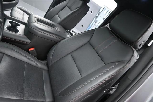 2023 Chevrolet Suburban 4WD RST