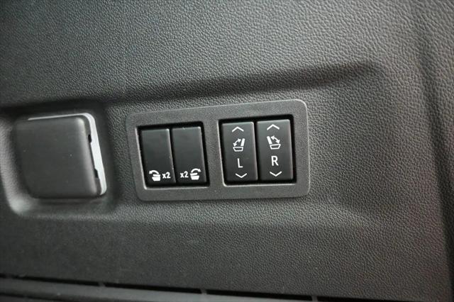 2023 Chevrolet Suburban 4WD RST