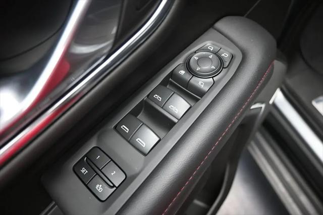 2023 Chevrolet Suburban 4WD RST