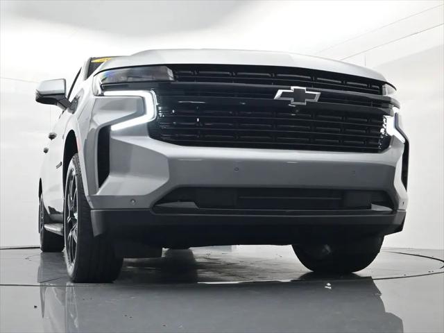 2023 Chevrolet Suburban 4WD RST