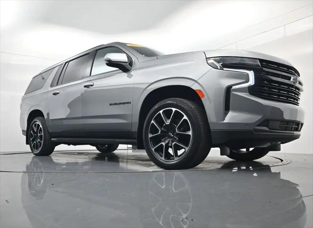 2023 Chevrolet Suburban 4WD RST