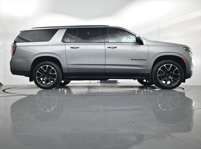 2023 Chevrolet Suburban 4WD RST