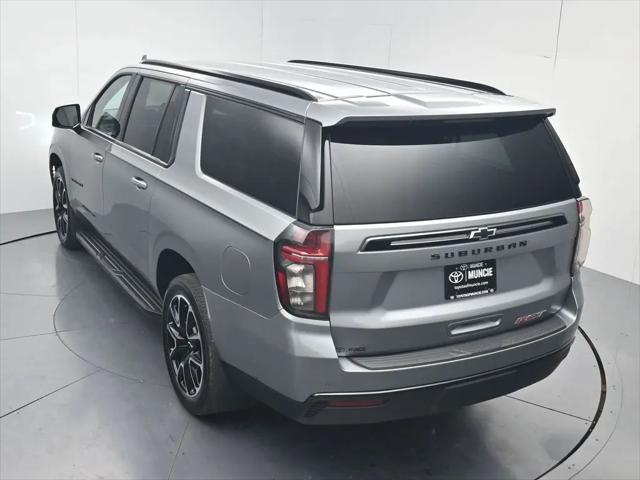 2023 Chevrolet Suburban 4WD RST