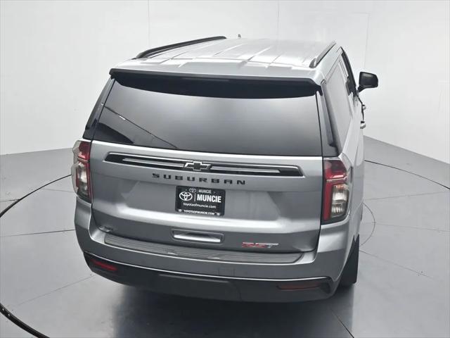2023 Chevrolet Suburban 4WD RST