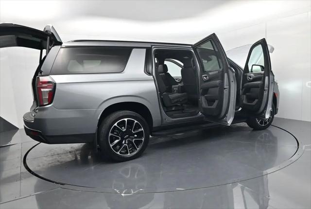2023 Chevrolet Suburban 4WD RST