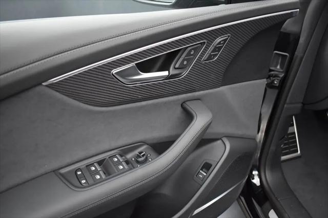 2026 Audi RS Q8 performance quattro tiptronic
