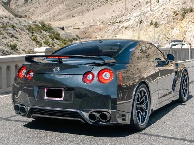 2014 Nissan GT-R Premium