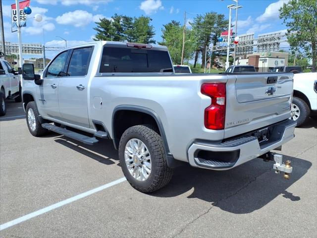 2022 Chevrolet Silverado 2500HD 4WD Crew Cab Standard Bed High Country 2022 Chevrolet Silverado 2500HD 4WD Crew Cab Standard Bed High Country