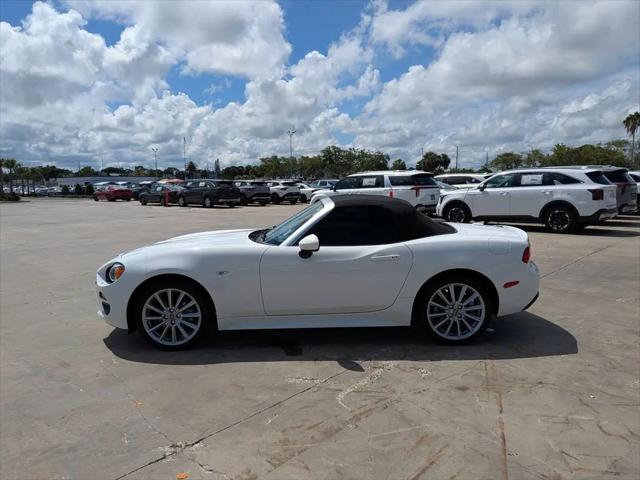 2017 Fiat 124 Spider Lusso
