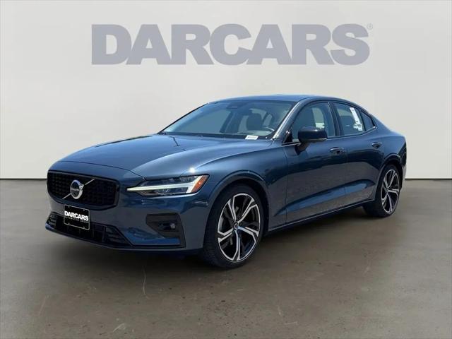 2024 Volvo S60 B5 Ultimate Dark Theme