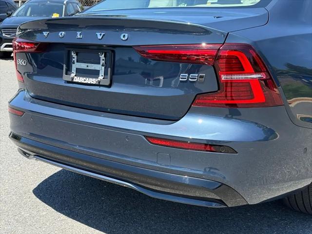 2024 Volvo S60 B5 Ultimate Dark Theme