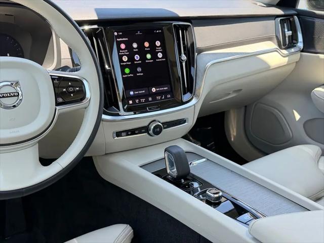 2024 Volvo S60 B5 Ultimate Dark Theme