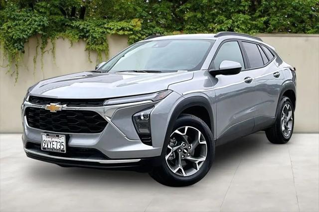 2025 Chevrolet Trax FWD LT