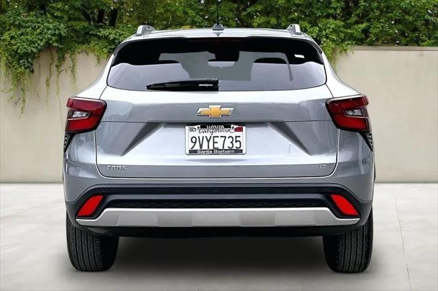 2025 Chevrolet Trax FWD LT