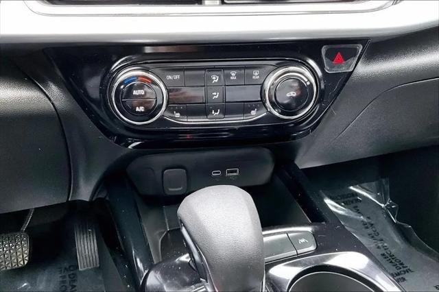 2025 Chevrolet Trax FWD LT