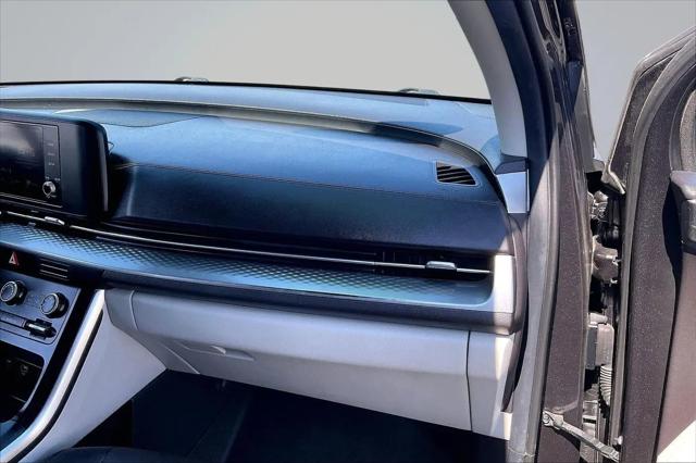 2023 Kia Carnival MPV LX Seat Package
