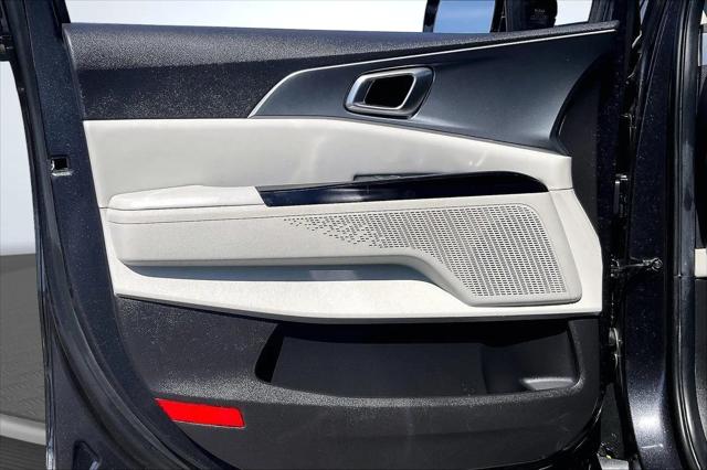 2023 Kia Carnival MPV LX Seat Package