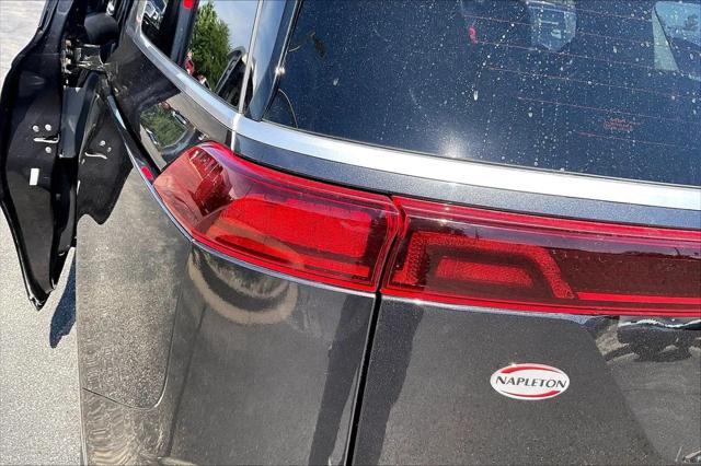 2023 Kia Carnival MPV LX Seat Package