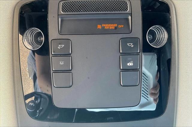 2023 Kia Carnival MPV LX Seat Package