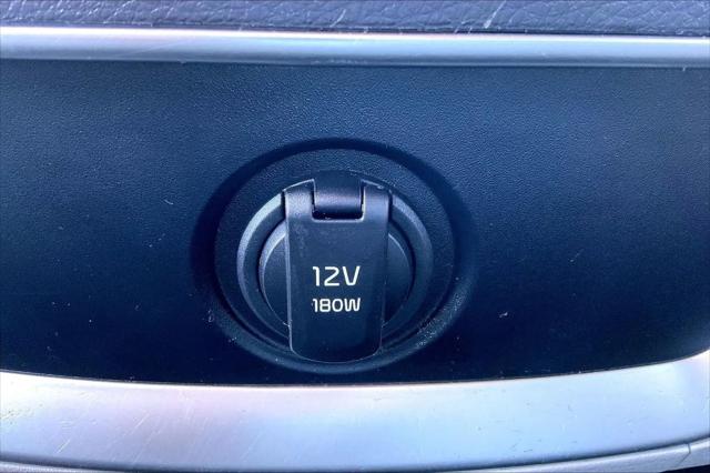 2023 Kia Carnival MPV LX Seat Package