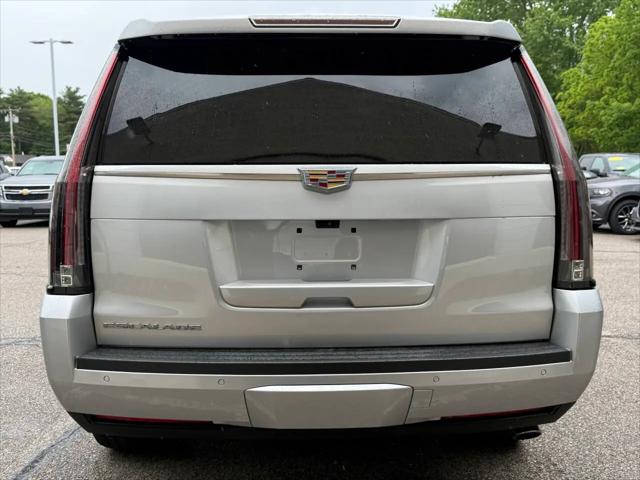 2019 Cadillac Escalade Luxury