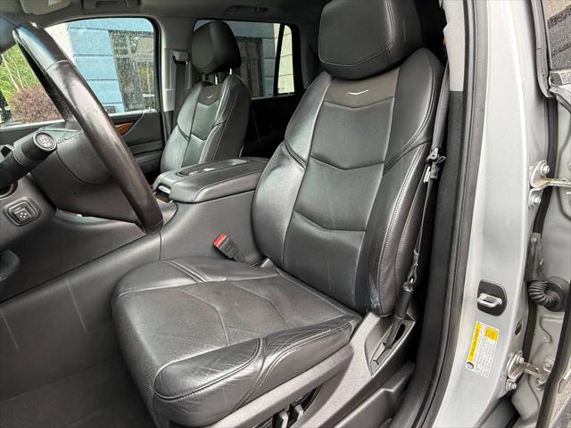 2019 Cadillac Escalade Luxury