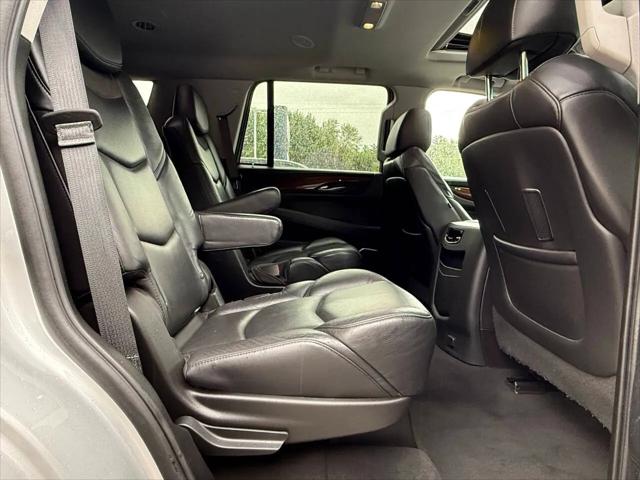 2019 Cadillac Escalade Luxury