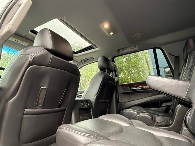 2019 Cadillac Escalade Luxury