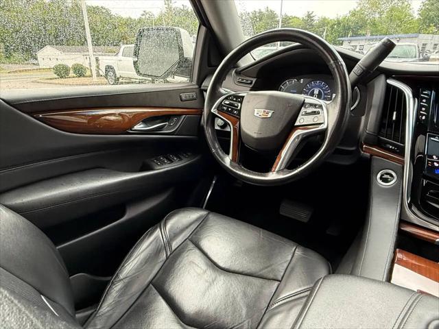 2019 Cadillac Escalade Luxury