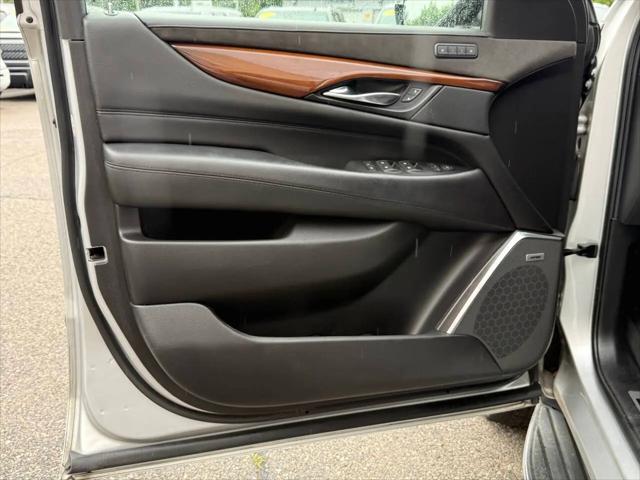 2019 Cadillac Escalade Luxury