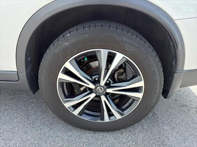 2020 Nissan Rogue SV FWD
