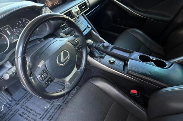 2017 Lexus IS 200t IS Turbo