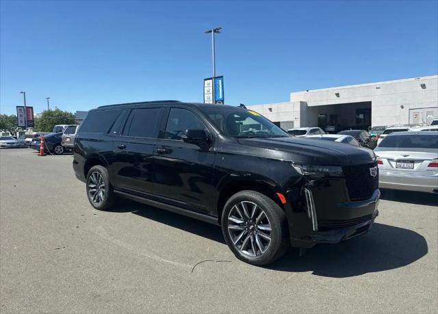 2023 Cadillac Escalade ESV 4WD Sport Platinum