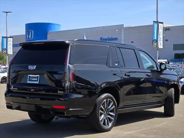 2023 Cadillac Escalade ESV 4WD Sport Platinum