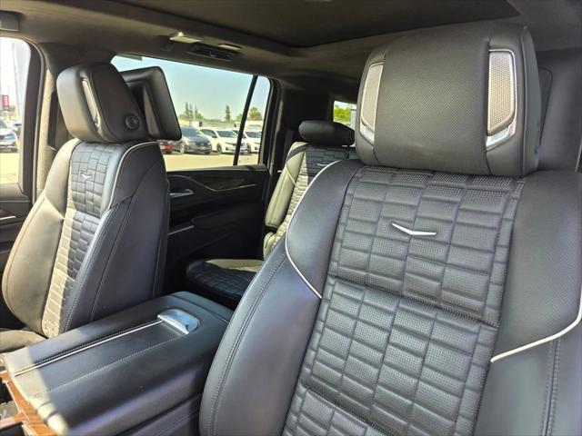 2023 Cadillac Escalade ESV 4WD Sport Platinum