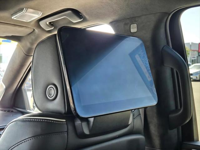 2023 Cadillac Escalade ESV 4WD Sport Platinum