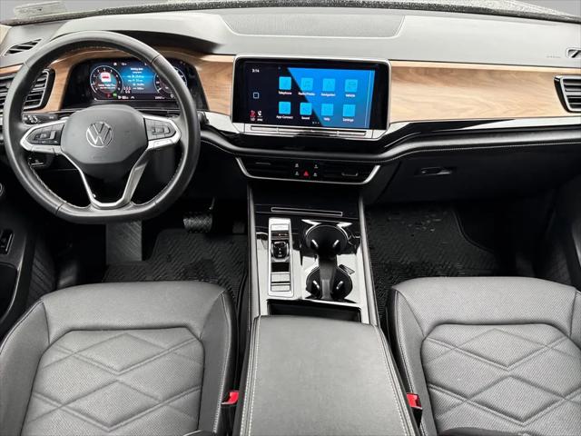 2024 Volkswagen Atlas 2.0T SE w/Technology