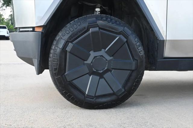 2024 Tesla Cybertruck Cyberbeast