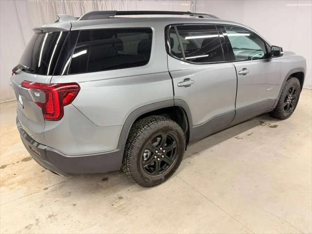 2023 GMC Acadia AWD AT4