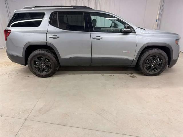 2023 GMC Acadia AWD AT4