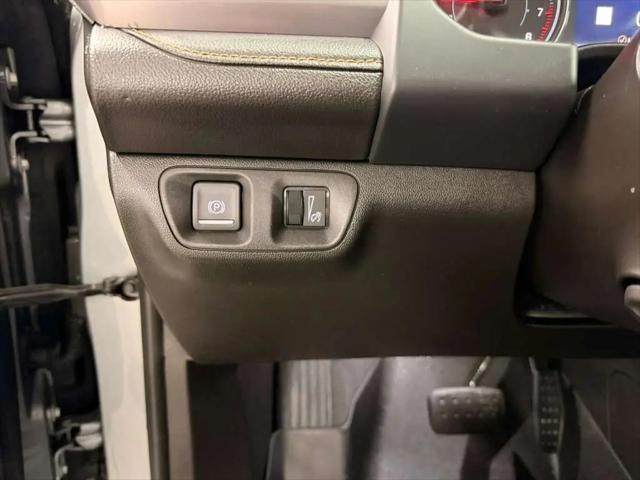 2023 GMC Acadia AWD AT4
