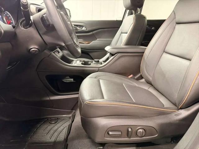 2023 GMC Acadia AWD AT4