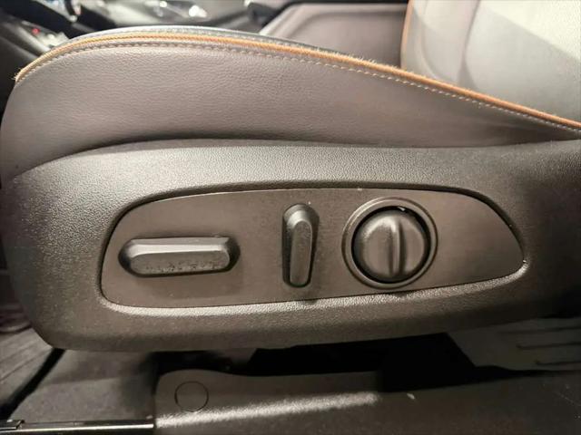 2023 GMC Acadia AWD AT4