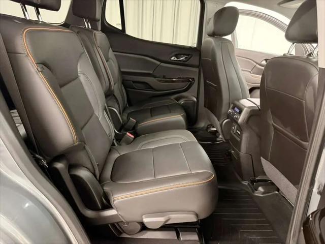 2023 GMC Acadia AWD AT4