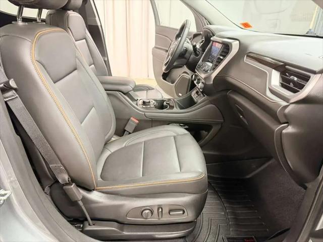 2023 GMC Acadia AWD AT4
