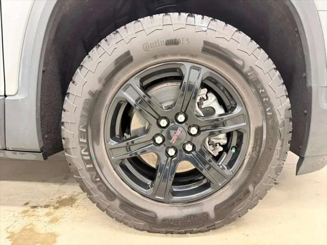 2023 GMC Acadia AWD AT4