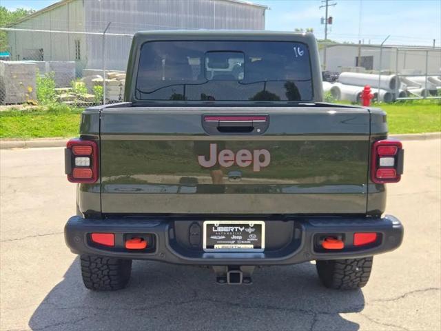 2024 Jeep Gladiator Sport