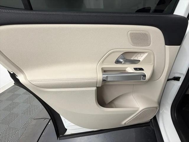 2024 Mercedes-Benz EQB 300 4MATIC