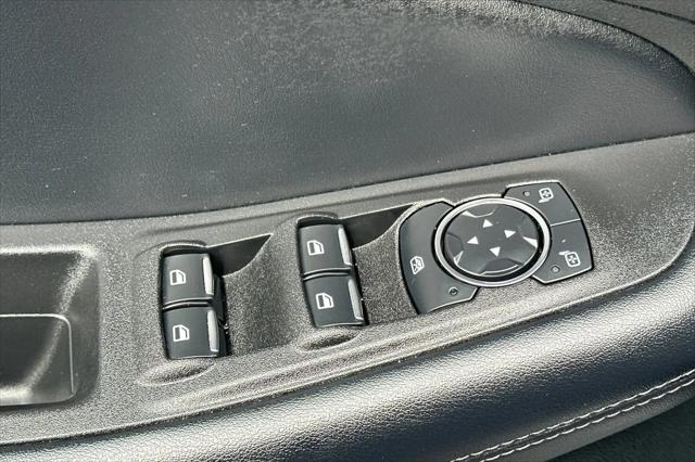 2023 Ford Edge SE