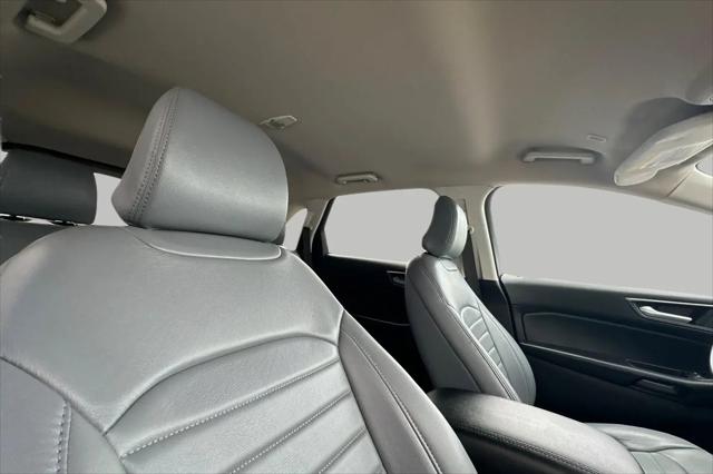 2023 Ford Edge SE